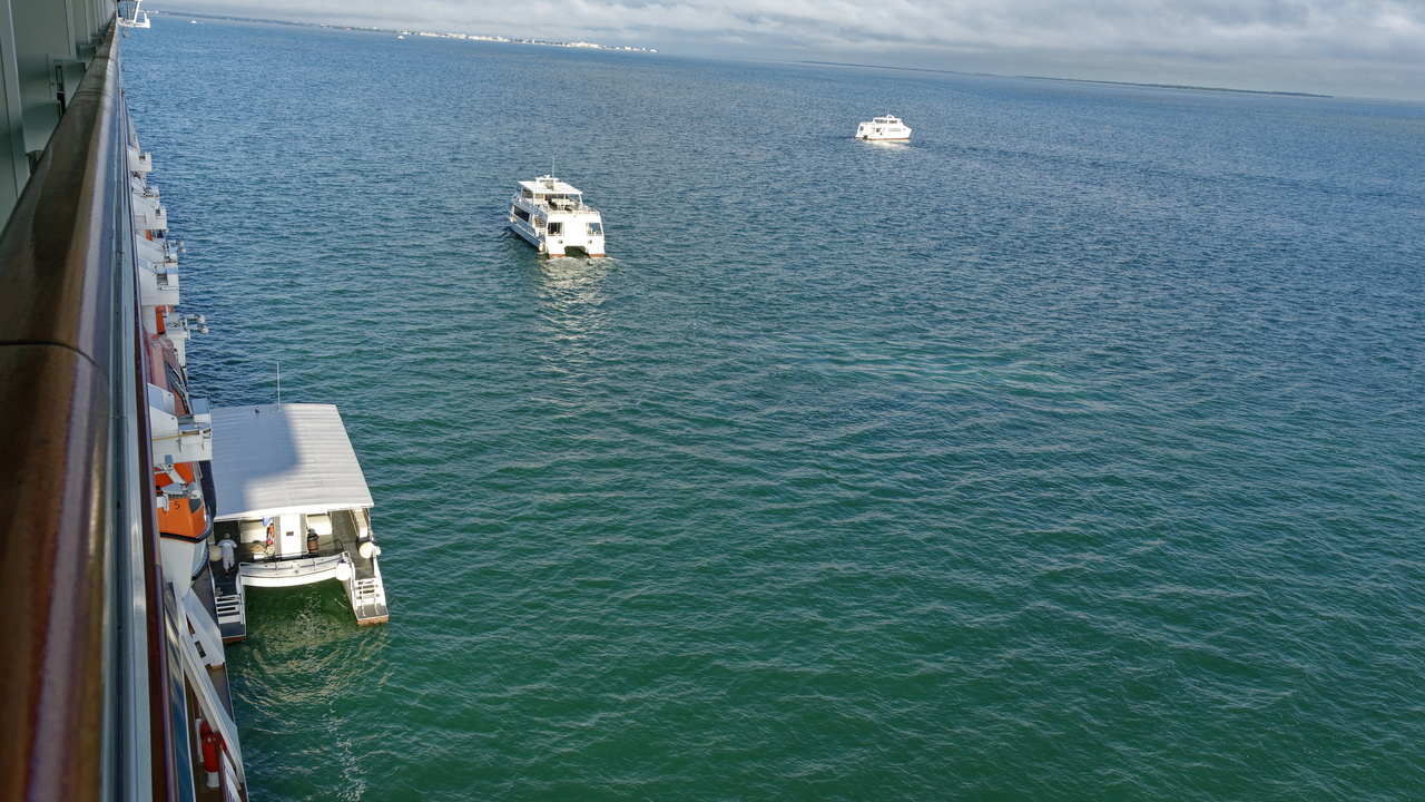 20171227 001 4288  At Anchor, Belize City, Belize, Belize